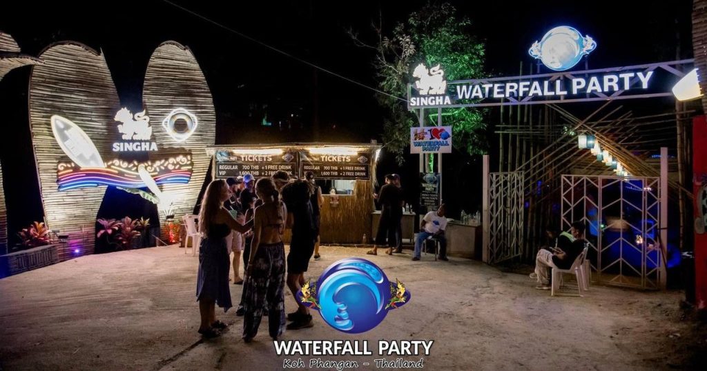 Waterfall party